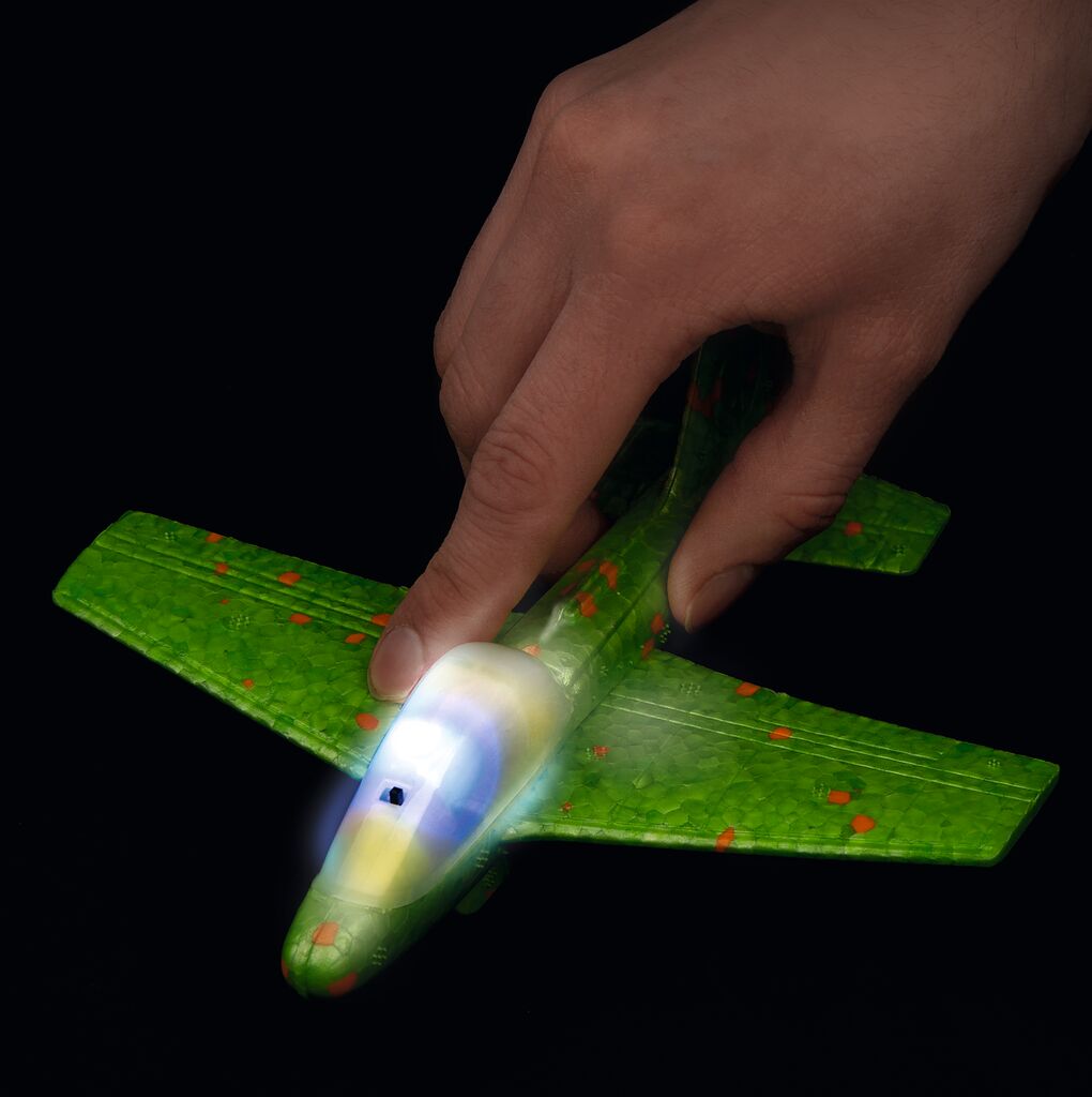 Kleiner Leuchtflieger mit LED grün